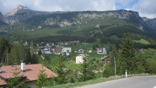 Great bike descent from Passo Falzarego to La Villa, Italy