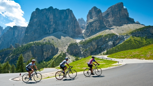 Nearing the top of Passo Gardena on the Sellaronda.